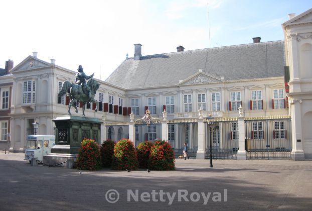 How to visit the Palace Noordeinde in The Hague?