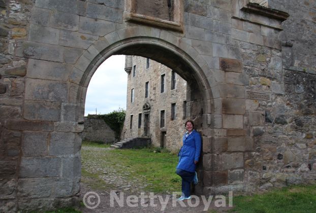 Lallybroch – How a forgotten castle turned into a tourist attraction