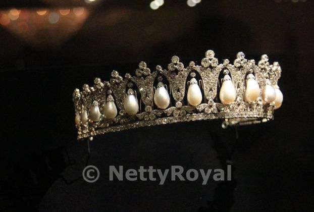 Jewelry at Queen Margrethe’s anniversary